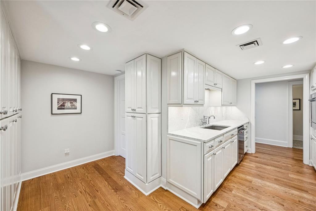 The Carlyle - Residential