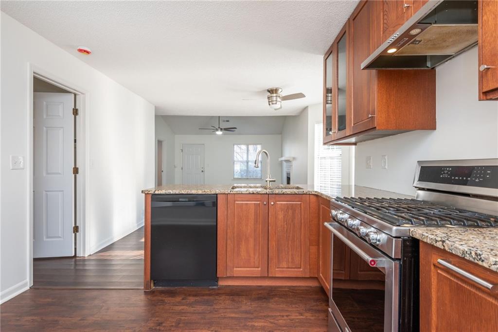 4162 Lake Mist Drive, Kennesaw, Georgia image 18