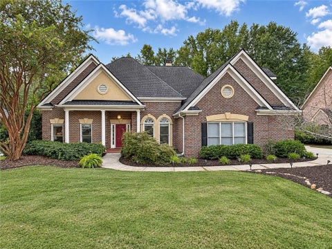 Homes For Sale - 7040 Grassmoor Grange Way<br/> Cumming, GA 30040