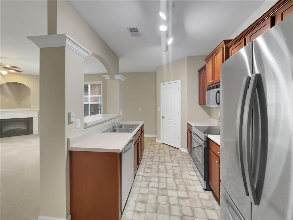 569 Woodland Park Terrace