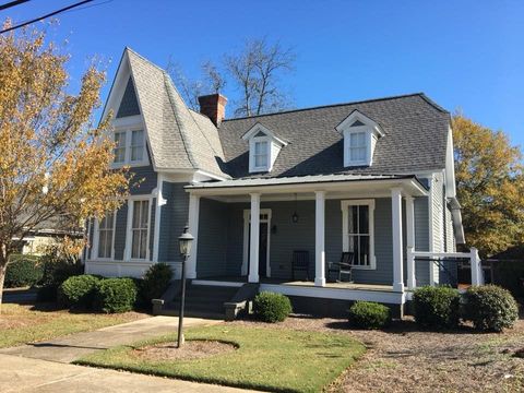 Apartment For Rent - 254 N Broad Street<br/> Monroe, GA 30655