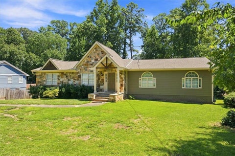 Homes For Sale - 2946 Missy Drive<br/> Marietta, GA 30062