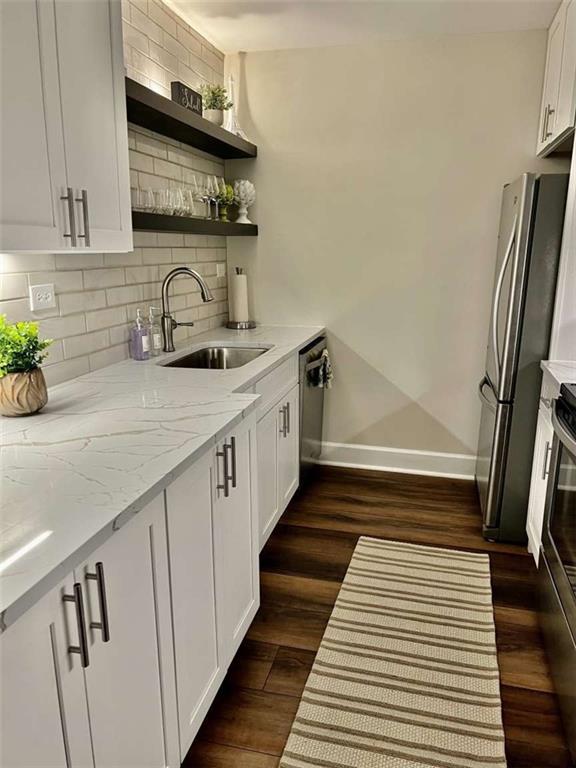 300 W Peachtree Street