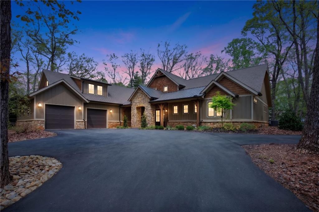 83 Summit Drive W