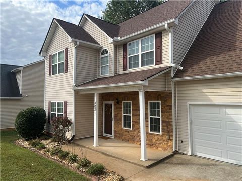 A home in Douglasville