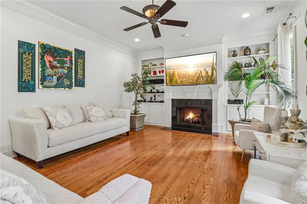 6244 Mount Vernon Oaks Drive