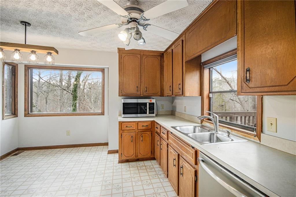 804 Allatoona Crest, Woodstock, Georgia image 16