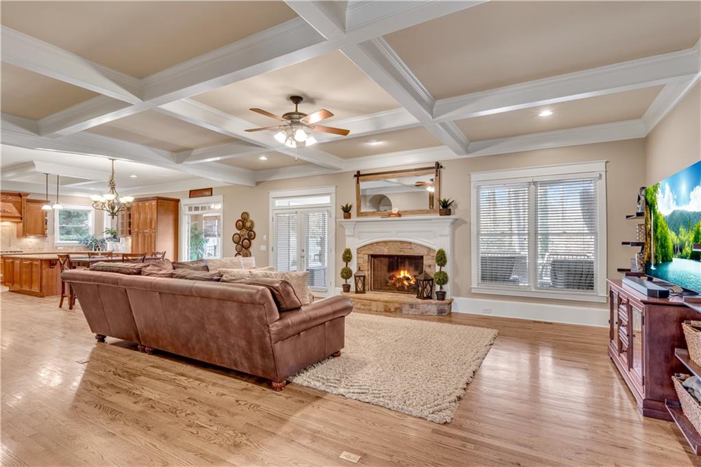 221 Oakwood Drive, Cumming, Georgia image 11