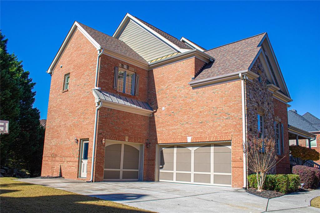 3094 Walkers Falls Way
