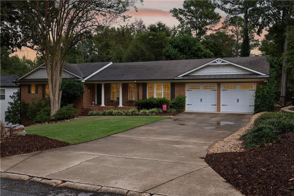 Davis Estates - Residential