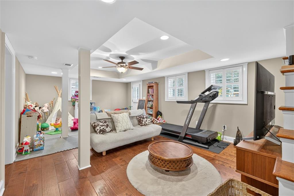 Davis Estates - Residential