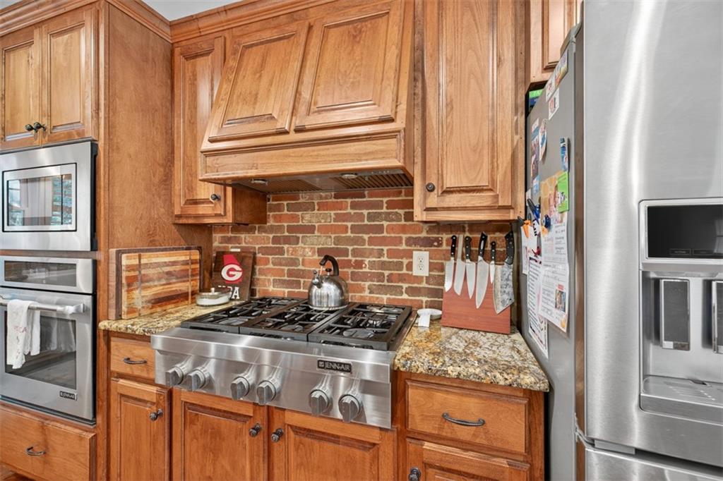 Davis Estates - Residential