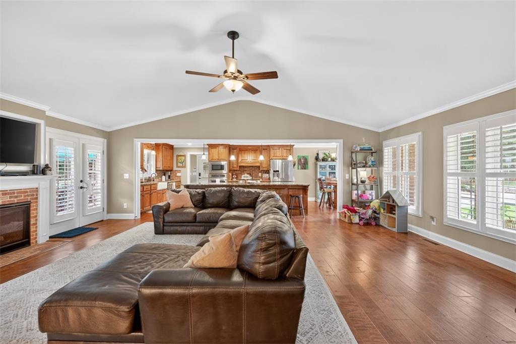 Davis Estates - Residential