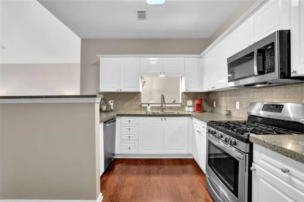 Canton, Georgia 30114, United States, 3 Bedrooms Bedrooms, ,2 BathroomsBathrooms,Residential,Active,167604