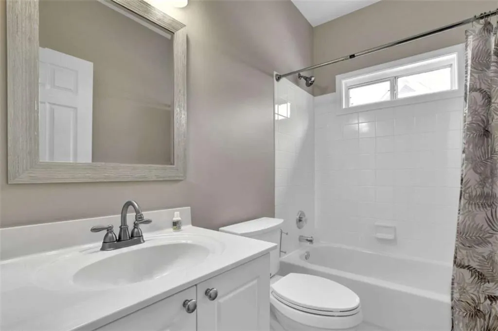 Canton, Georgia 30114, United States, 3 Bedrooms Bedrooms, ,2 BathroomsBathrooms,Residential,Active,167604