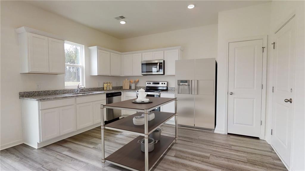 12 Crescent Boulevard