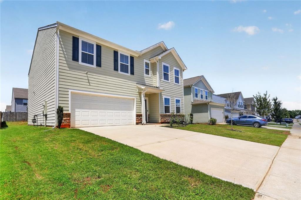 616 Blue Ash Court