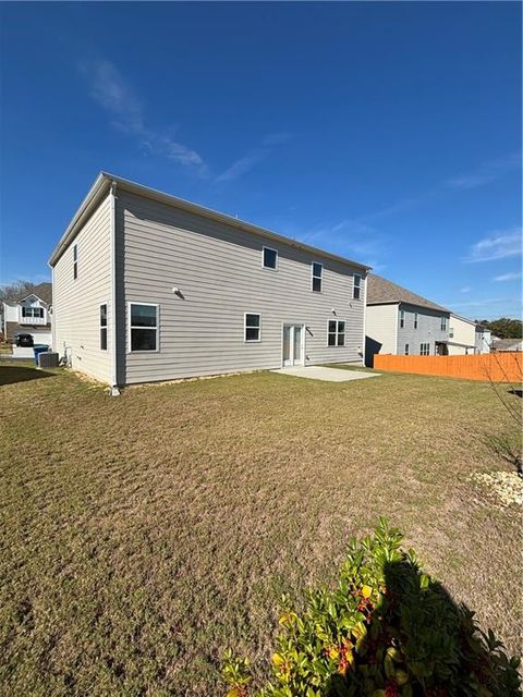 A home in Fairburn