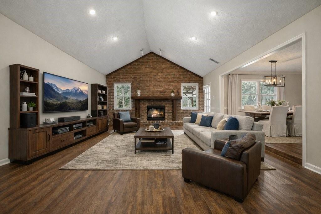 3123 Willow Grove Circle SE