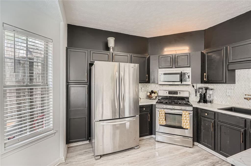 2510 Thorngate Drive, Acworth, Georgia image 14