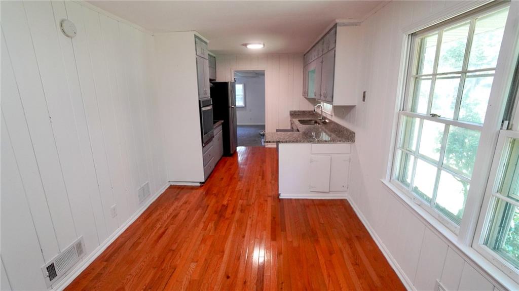 6663 Peacock Boulevard