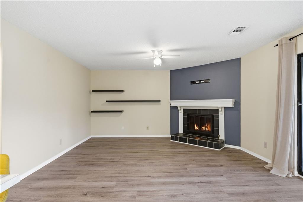 2092 Powers Ferry Trace SE