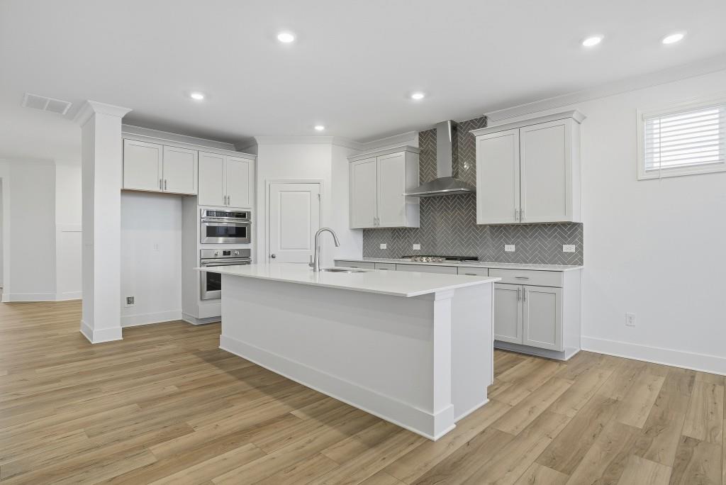 2832 Freshwater Court