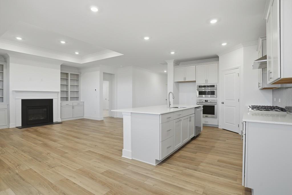 2832 Freshwater Court