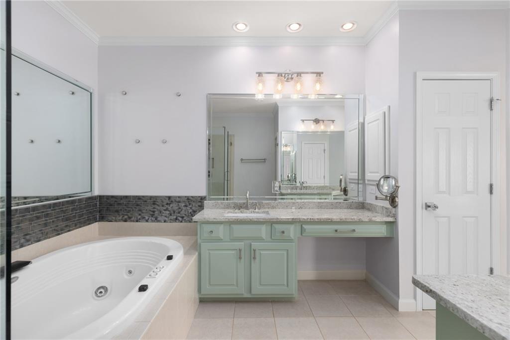 4656 Ivygate Circle, Atlanta, Georgia image 24