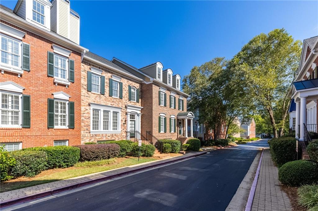 4656 Ivygate Circle, Atlanta, Georgia image 2