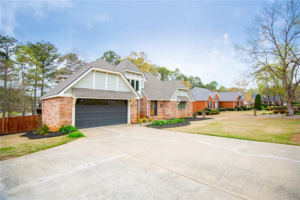 39 Club View Drive SE