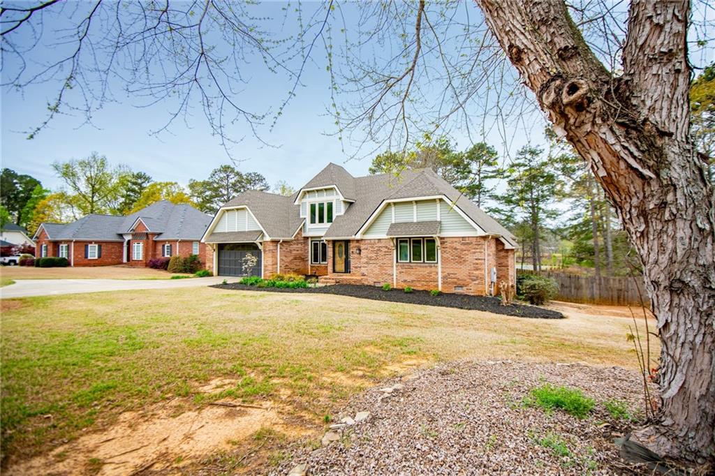 39 Club View Drive SE