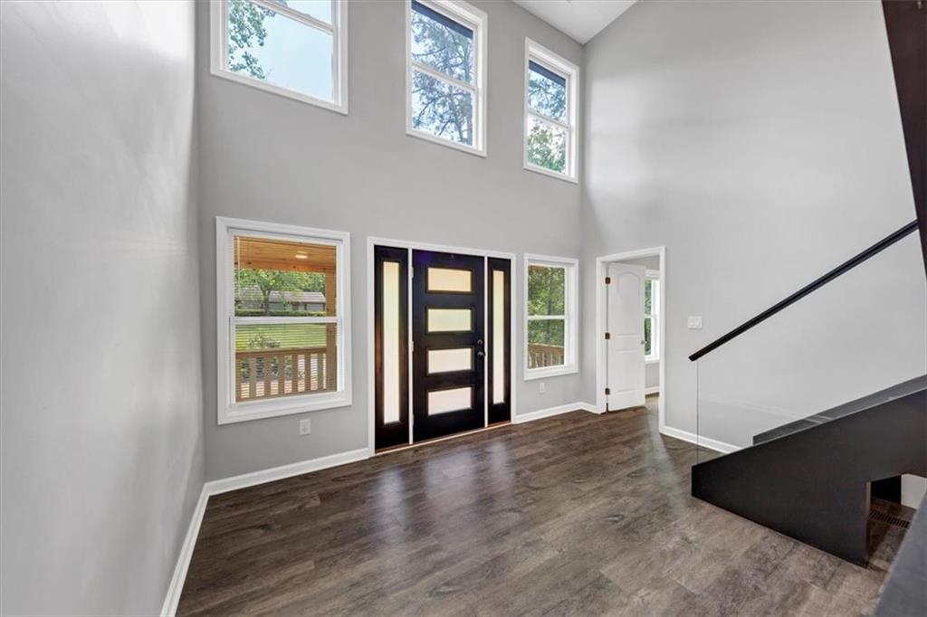 212 Lake Forest Drive, Acworth, Georgia image 8