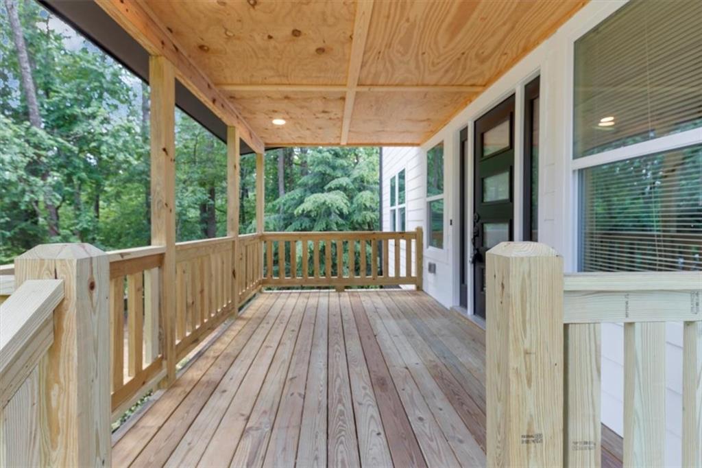 212 Lake Forest Drive, Acworth, Georgia image 6
