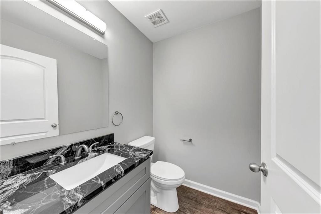 212 Lake Forest Drive, Acworth, Georgia image 17