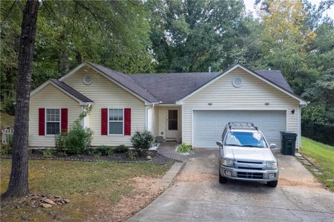 Homes For Sale - 4391 Marci Street<br/> Snellville, GA 30039