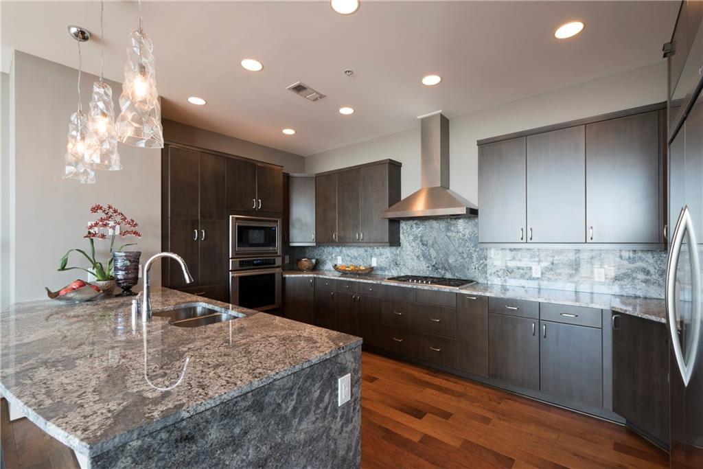 1065 Midtown Loews - Residential