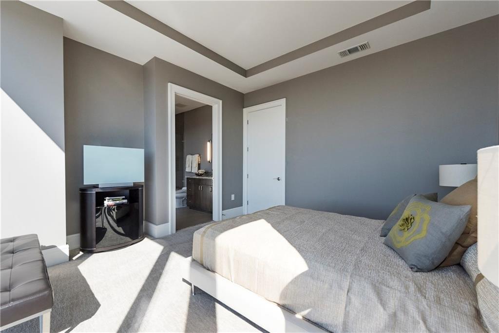 1065 Midtown Loews - Residential