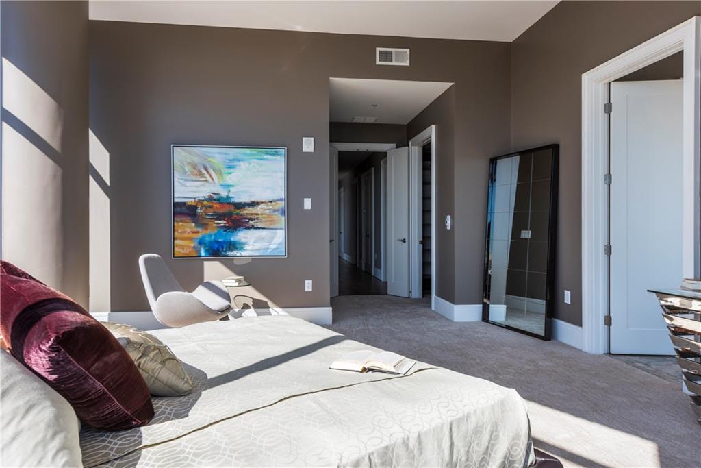 1065 Midtown Loews - Residential