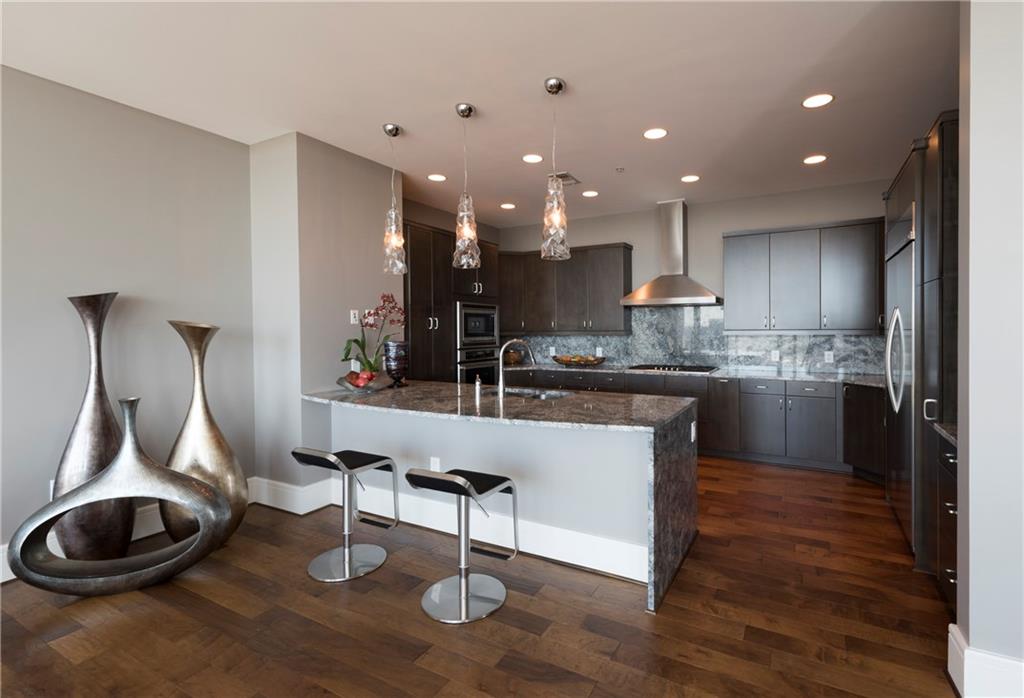 1065 Midtown Loews - Residential