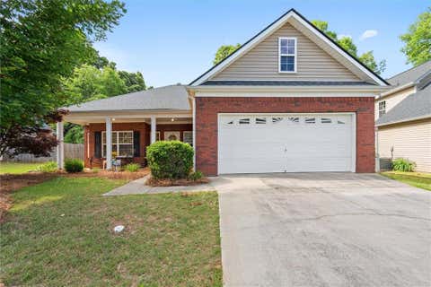 Homes For Sale - 117 Autumn Glen Drive<br/> Carrollton, GA 30117