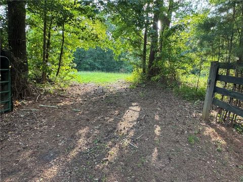Vacant Land For Sale - 126 Aaronwood Court<br/> Alpharetta, GA 30004