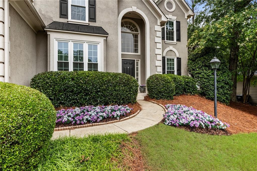 5860 Fairway View Drive