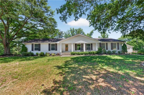 Homes For Sale - 511 Bart Manous Road<br/> Canton, GA 30115