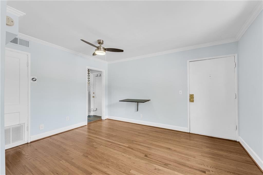 327 3rd Street NE 3