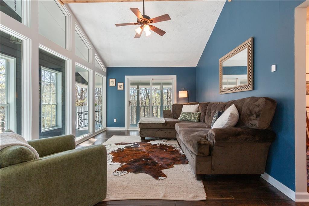 3828 Memorial Parkway NW