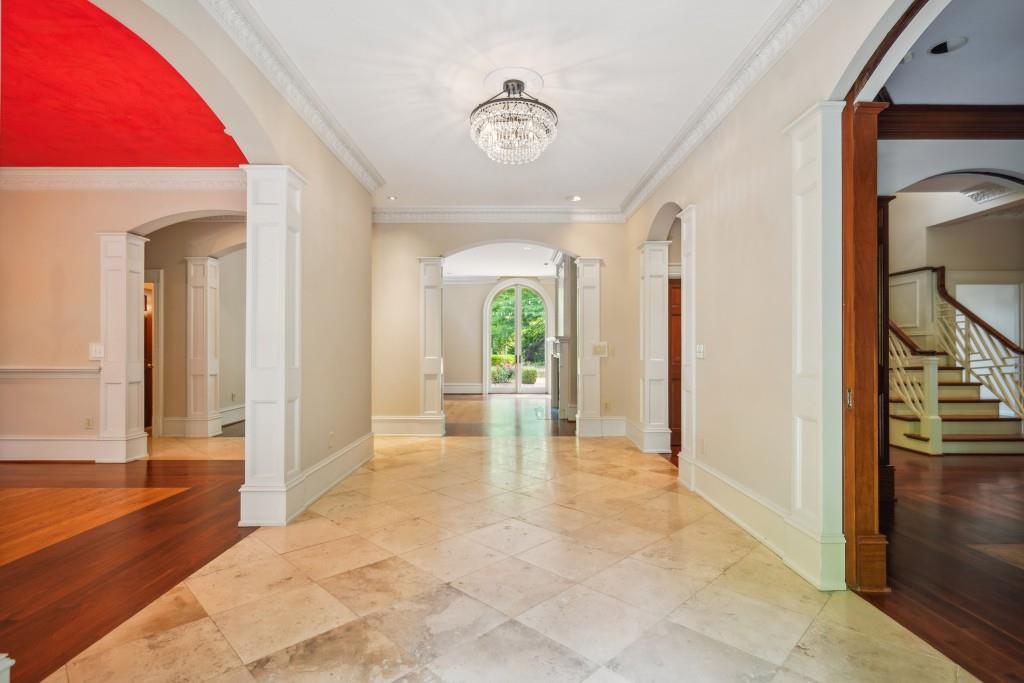 973 Peachtree Battle Avenue, Atlanta, Georgia image 5