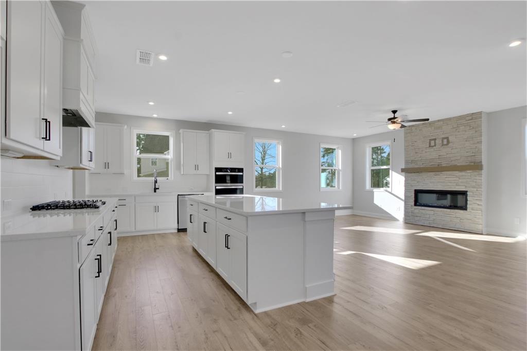 742 Crossroad Court