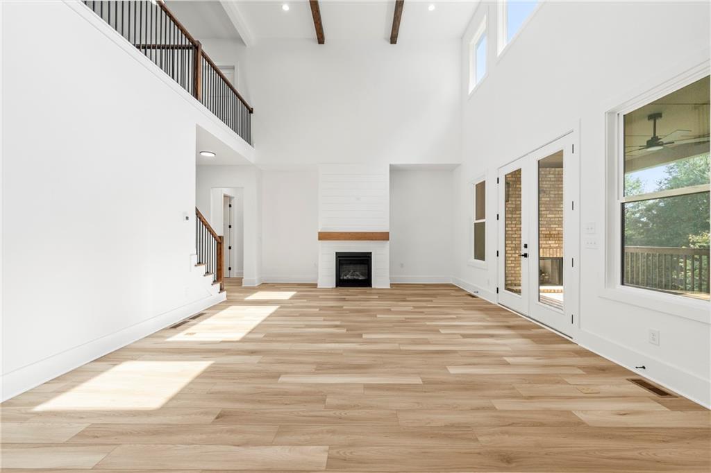 5676 MEADOW VIEW Drive