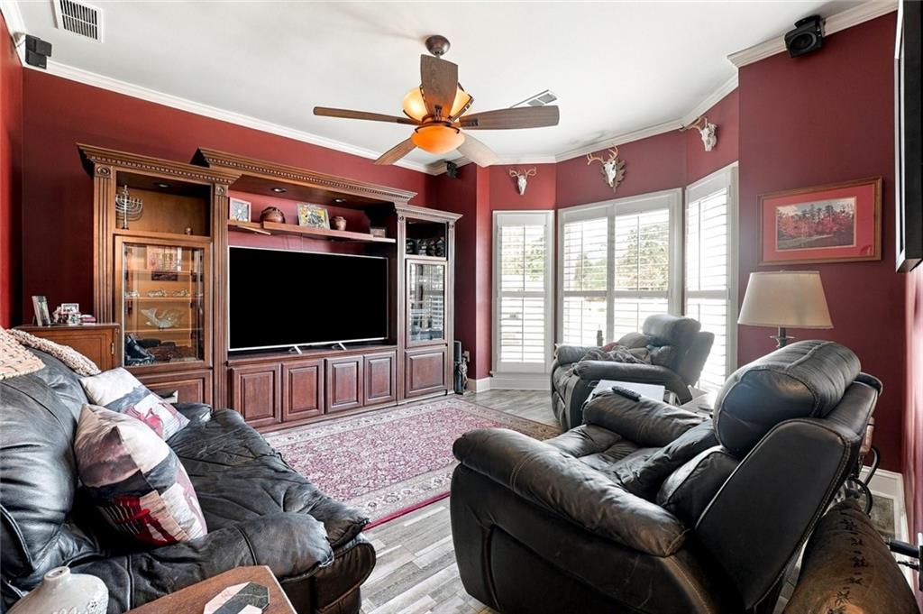 9555 Old Preserve Trail